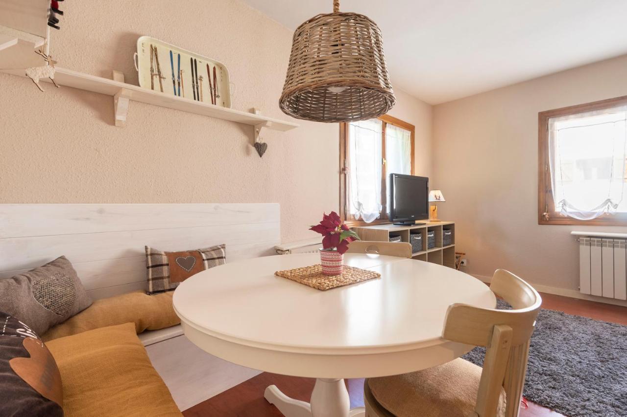 Musales ☆ Apartamento para 4 personas con ascensor Apartment Sallent De Gallego Bagian luar foto