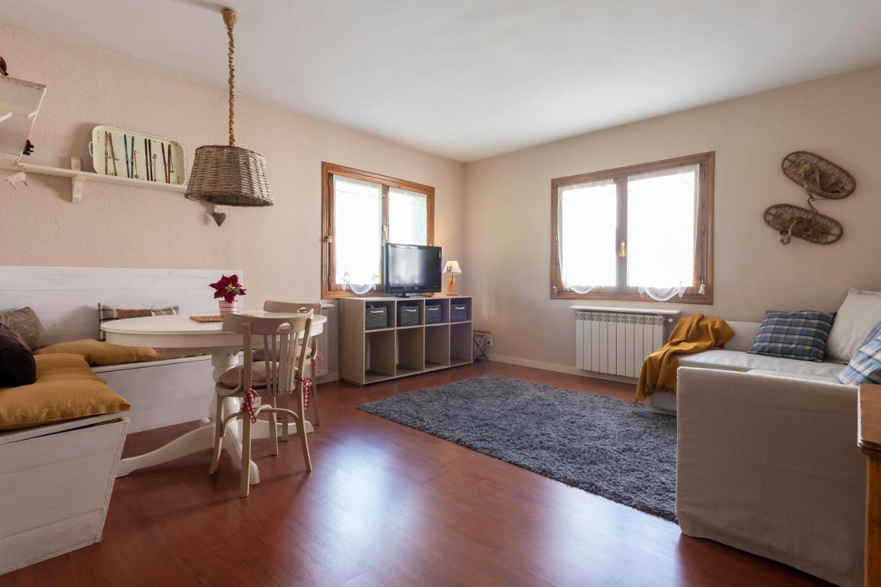 Musales ☆ Apartamento para 4 personas con ascensor Apartment Sallent De Gallego Bagian luar foto